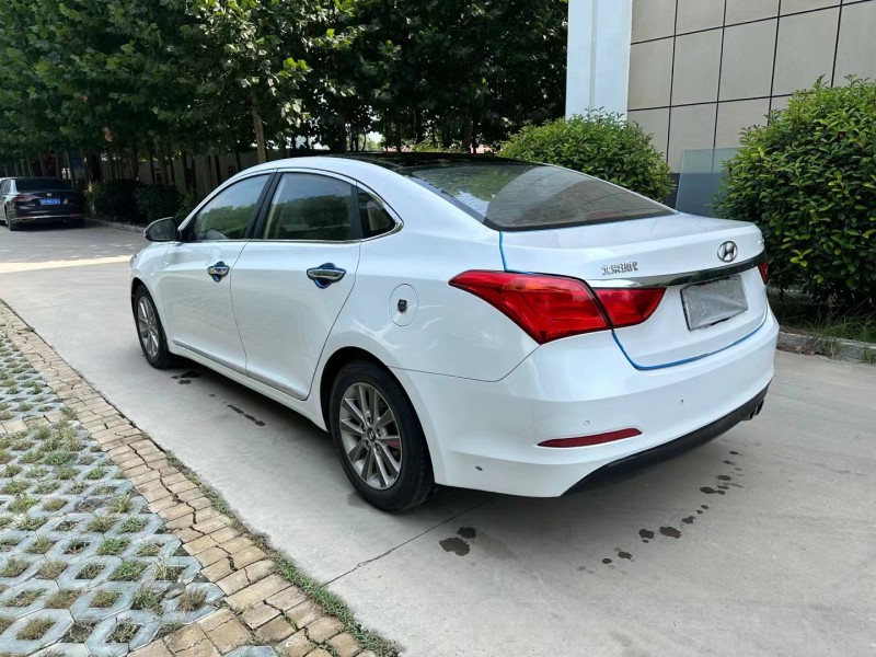 济宁16年现代名图4