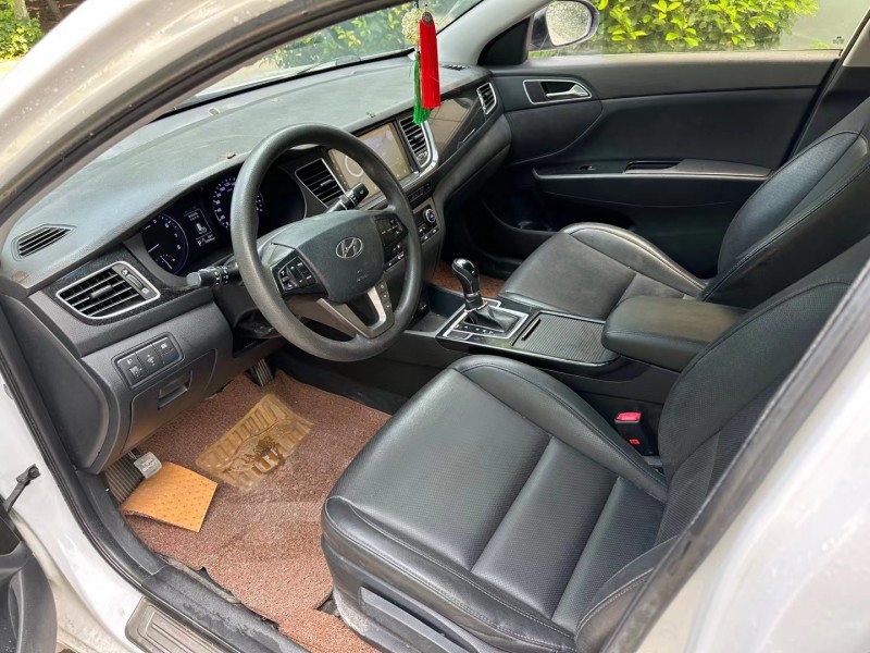 济宁16年现代名图7