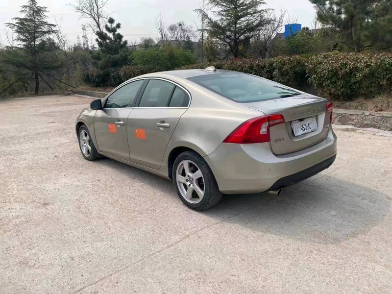 东营12年沃尔沃S60L5