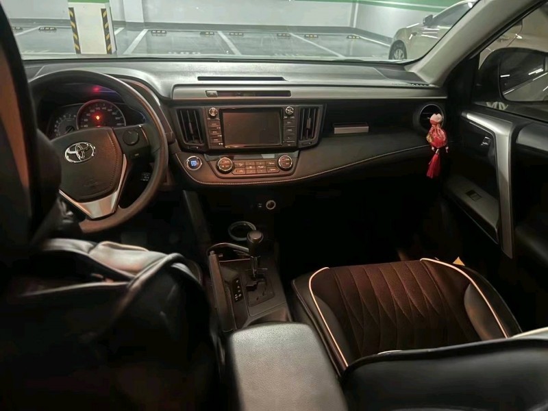 嘉兴19年丰田RAV4荣放5