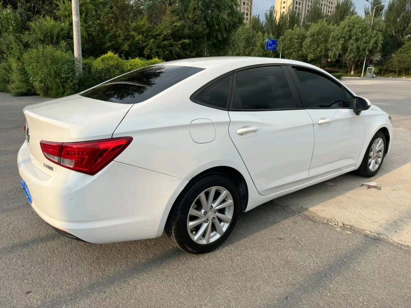 沈阳18年别克威朗4