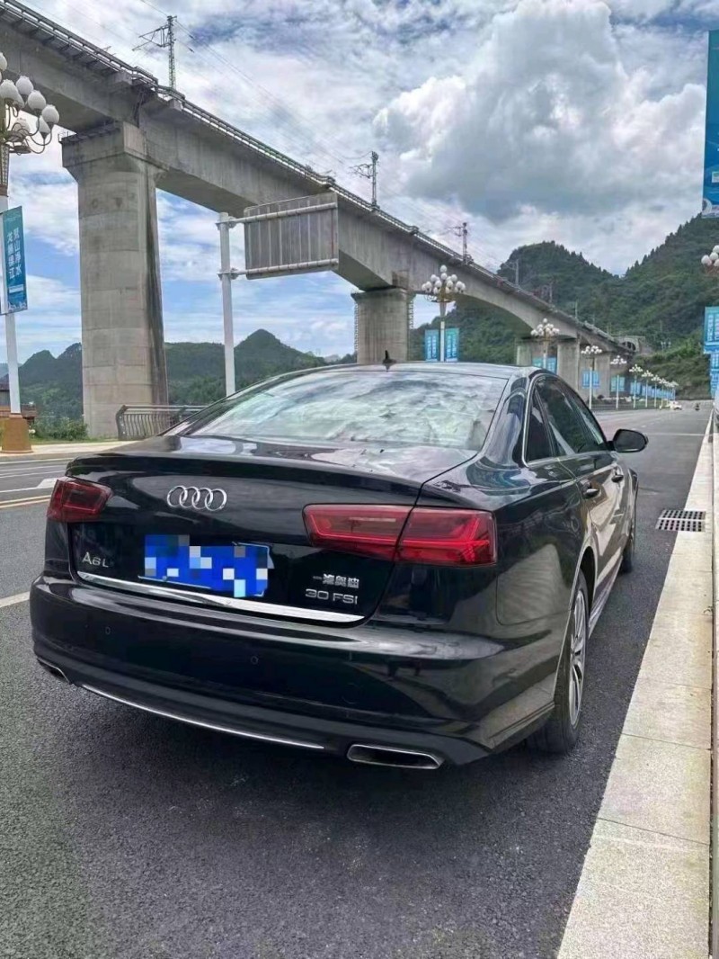安順17年奧迪A6L8