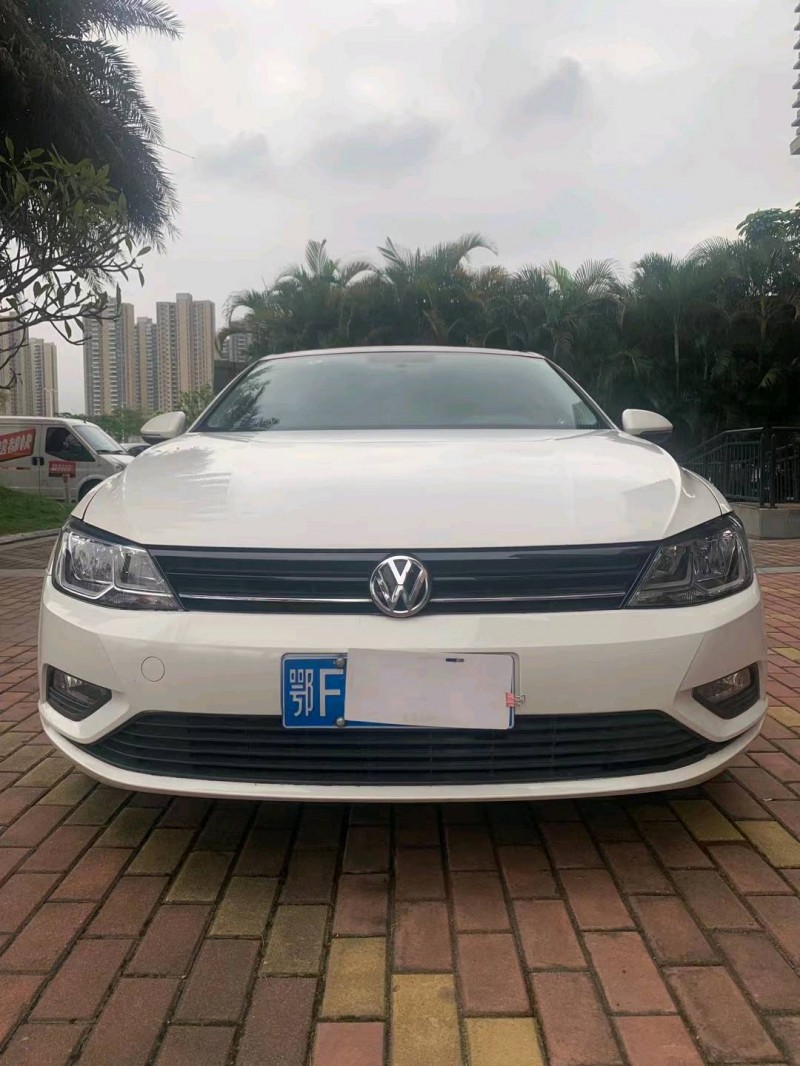 佛山16年大众凌渡1