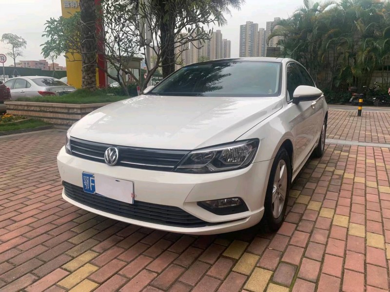 佛山16年大众凌渡2