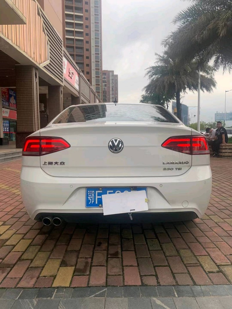 佛山16年大众凌渡9