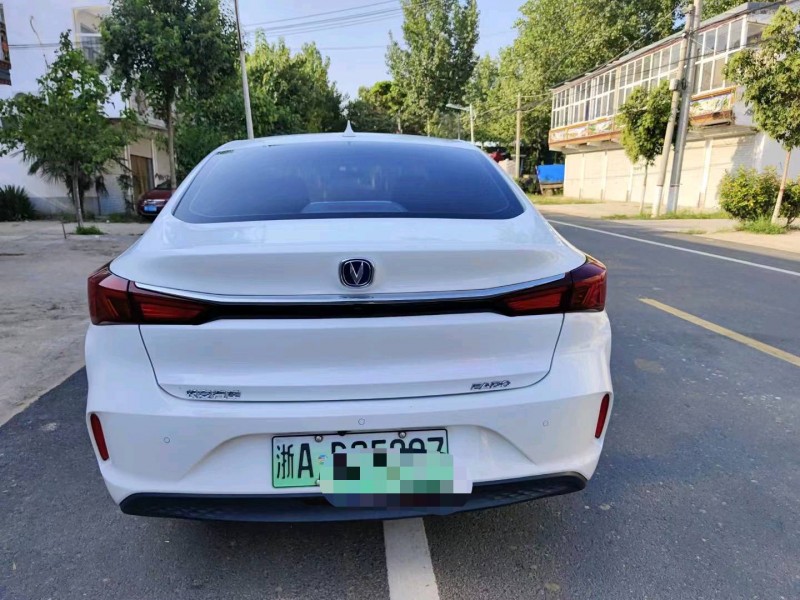 枣庄23年长安汽车逸动8