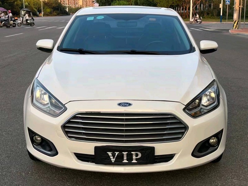 枣庄16年福特福睿斯1