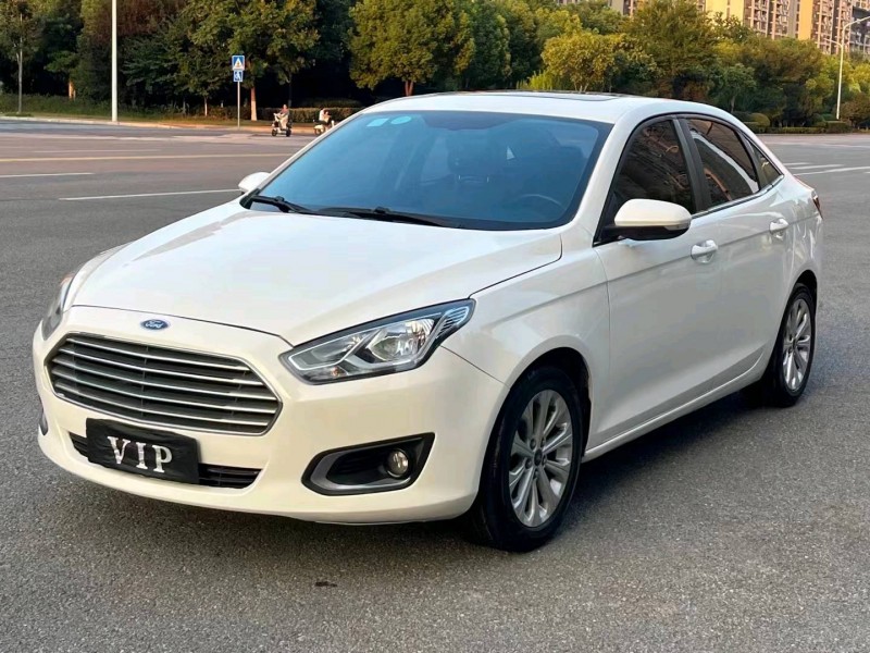 枣庄16年福特福睿斯2