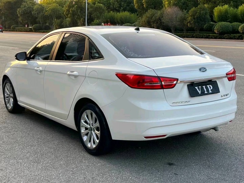 枣庄16年福特福睿斯7