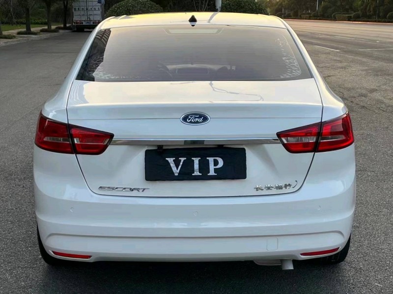 枣庄16年福特福睿斯9