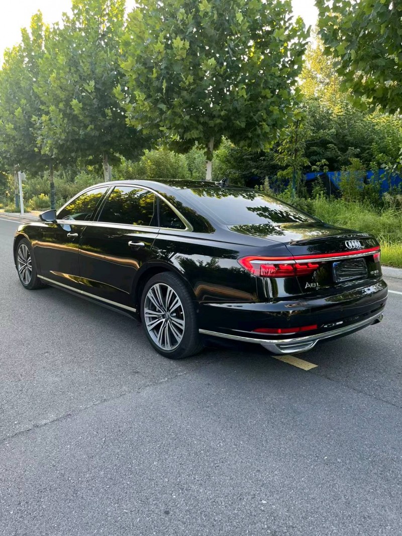 徐州20年奥迪A8L7