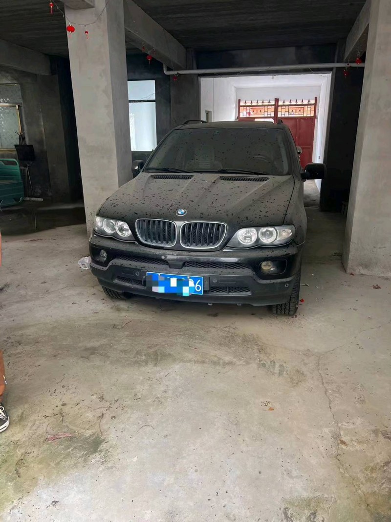 徐州07年宝马X55