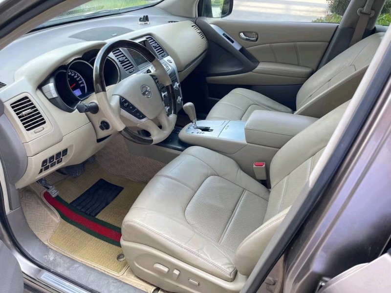 济宁12年日产楼兰5