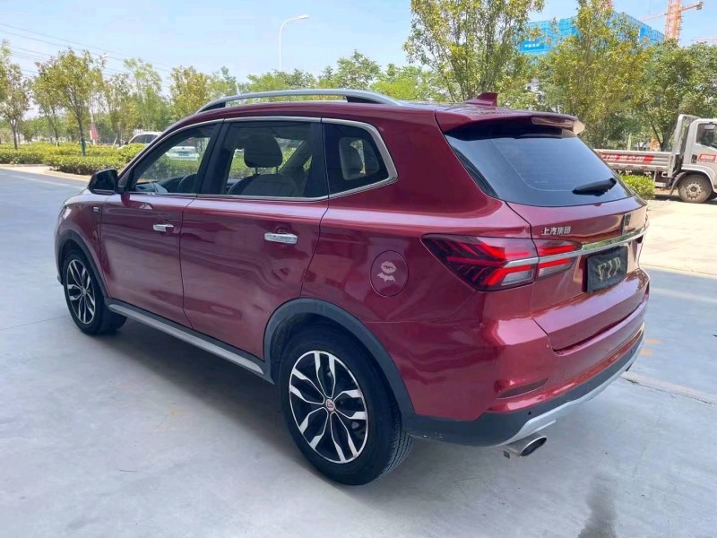 济宁16年荣威RX57