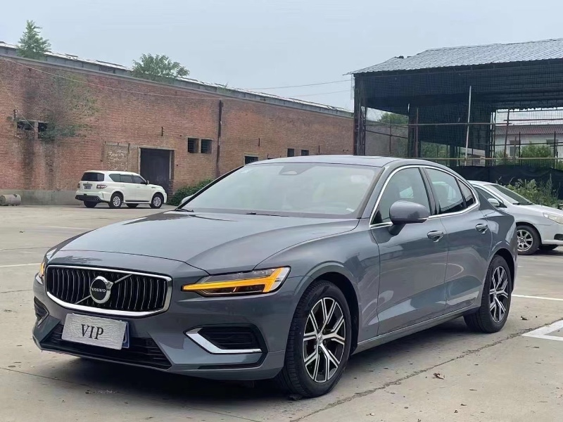 保定23年沃尔沃S60L8