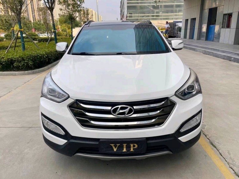 济宁13年现代全新胜达1