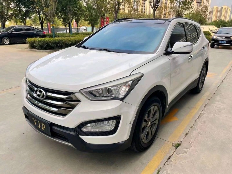 济宁13年现代全新胜达2