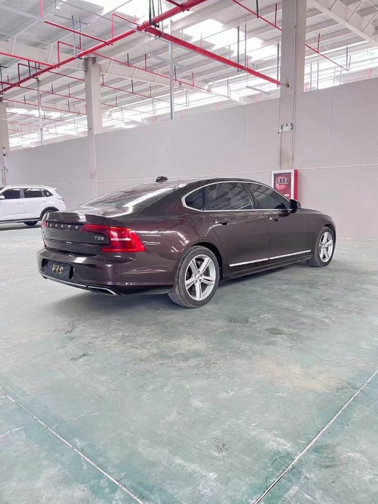 徐州18年沃尔沃S908