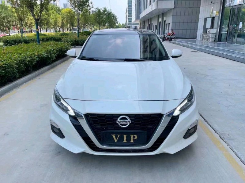 济宁21年日产天籁1