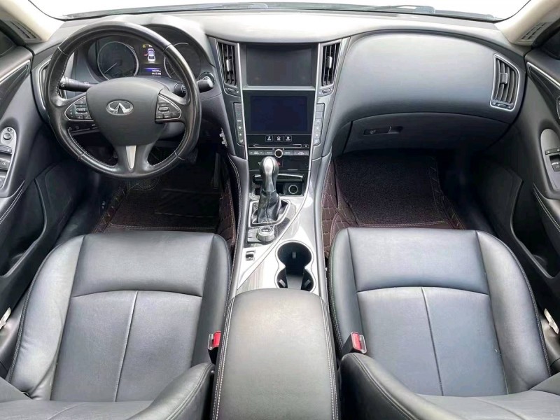 济宁17年英菲尼迪Q50L5