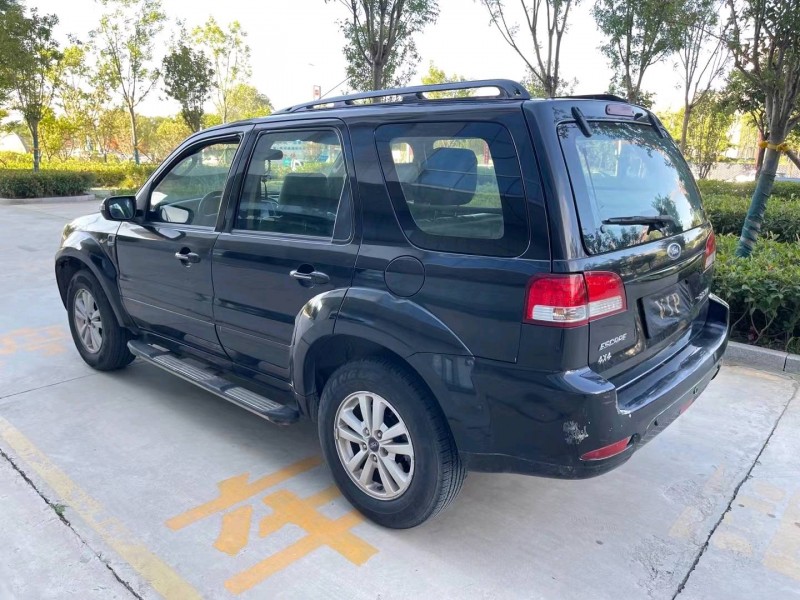 济宁11年福特翼虎7