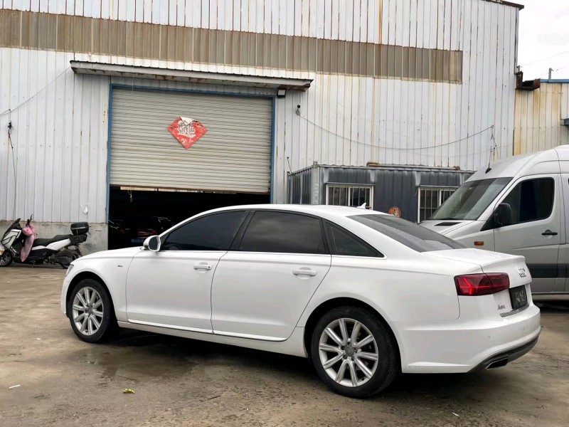 济宁16年奥迪A6L8