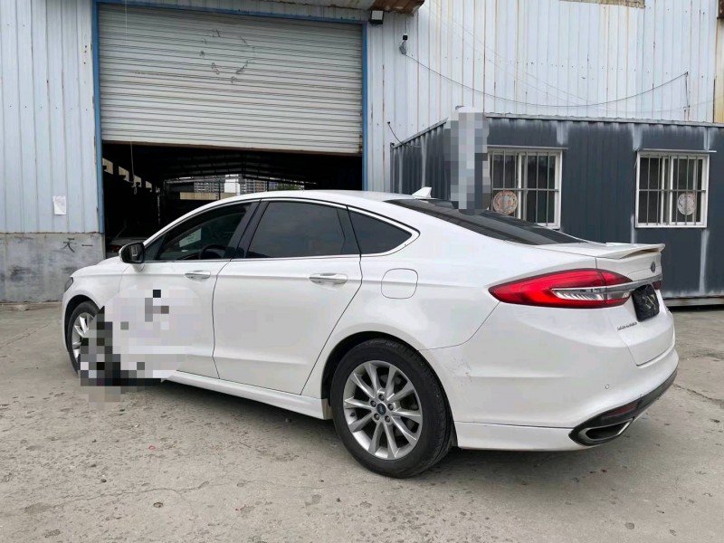 济宁17年福特蒙迪欧8