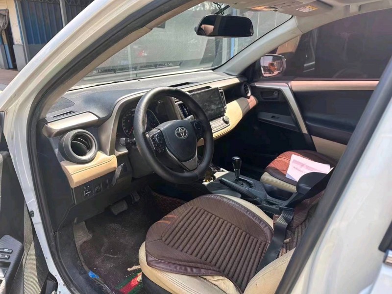 枣庄15年丰田RAV4荣放4