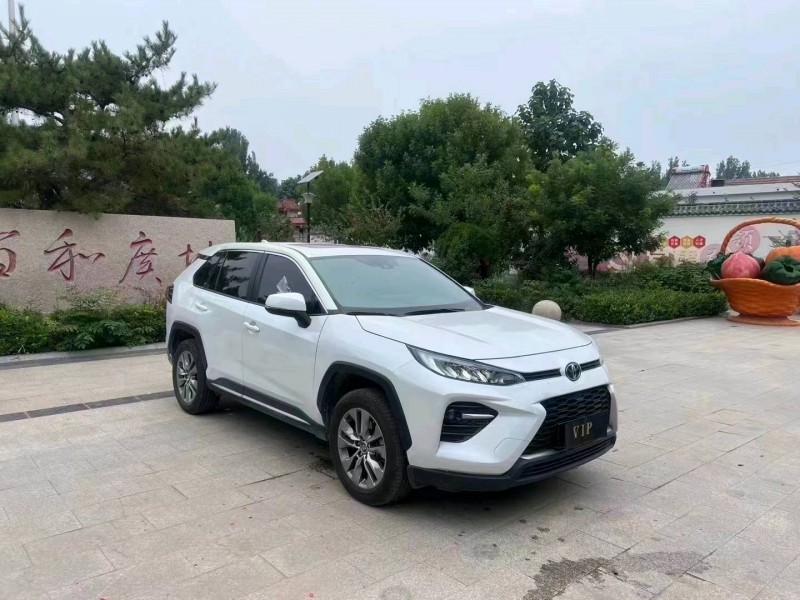 潍坊22年丰田威兰达3