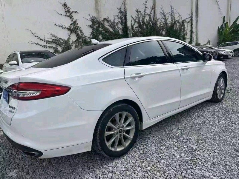 重庆18年福特蒙迪欧7