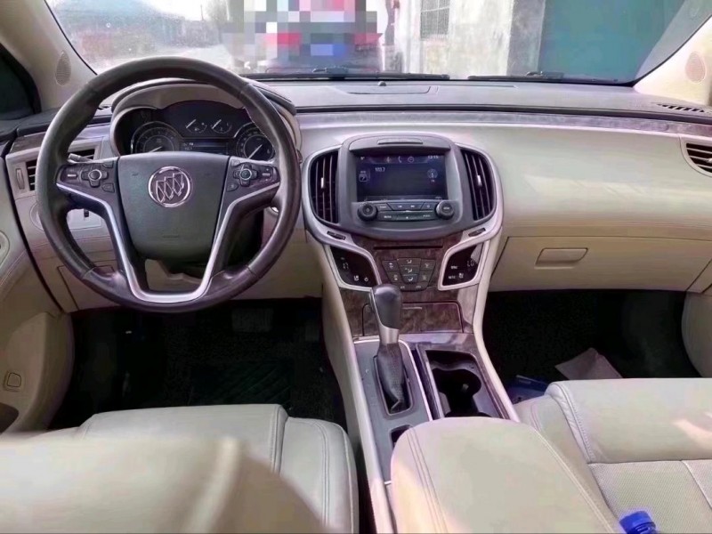 青岛13年别克君越6