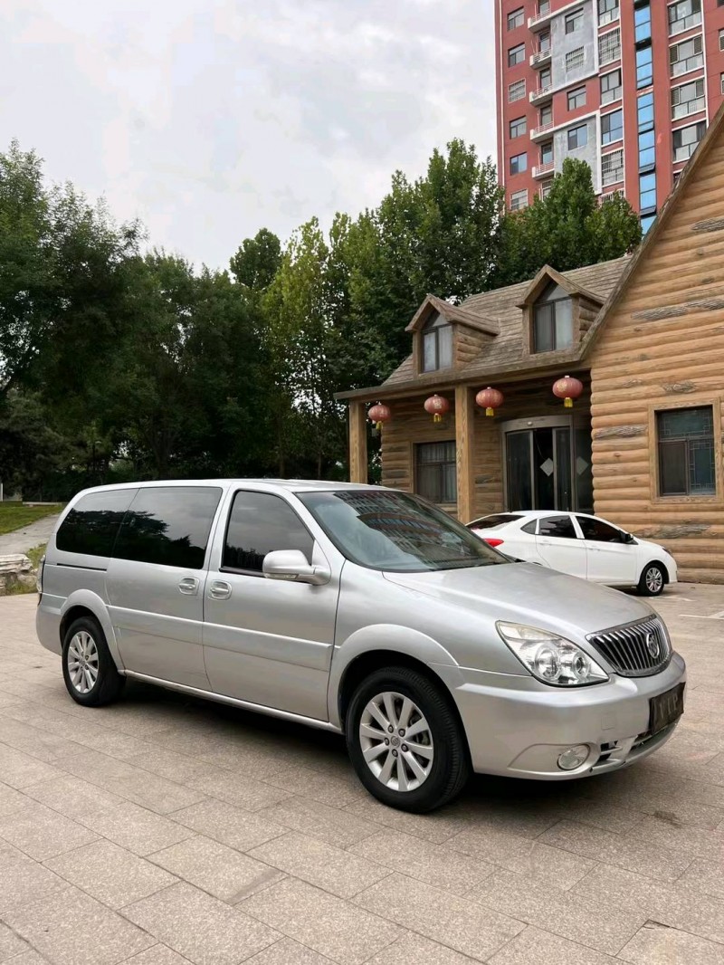 邢台15年别克GL82