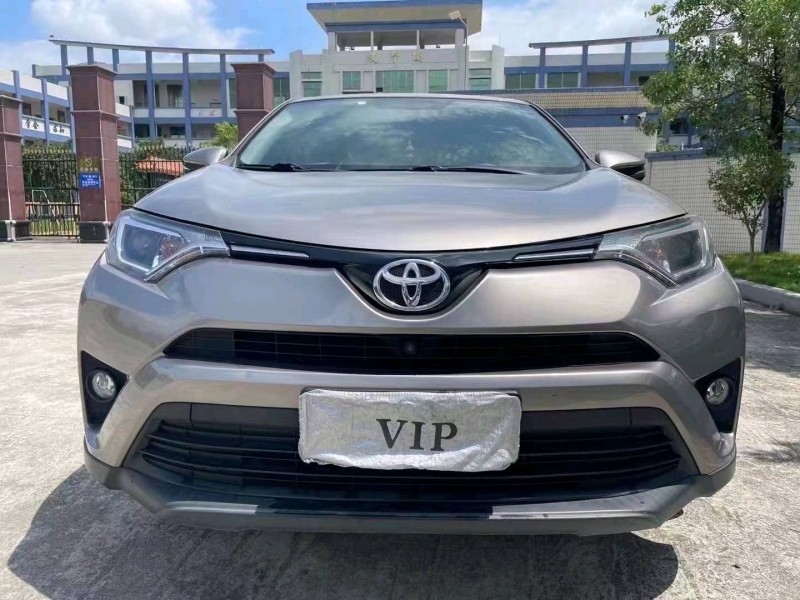 珠海20年丰田RAV4荣放1
