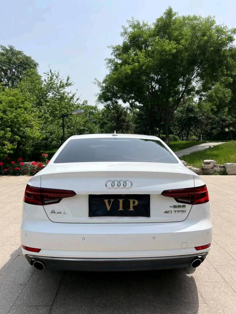 邢台18年奥迪A4L9