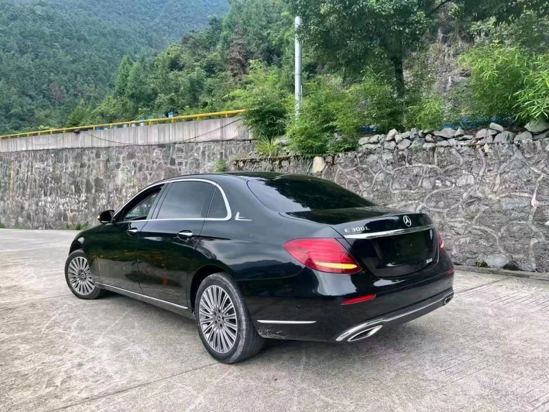 重庆20年奔驰E4
