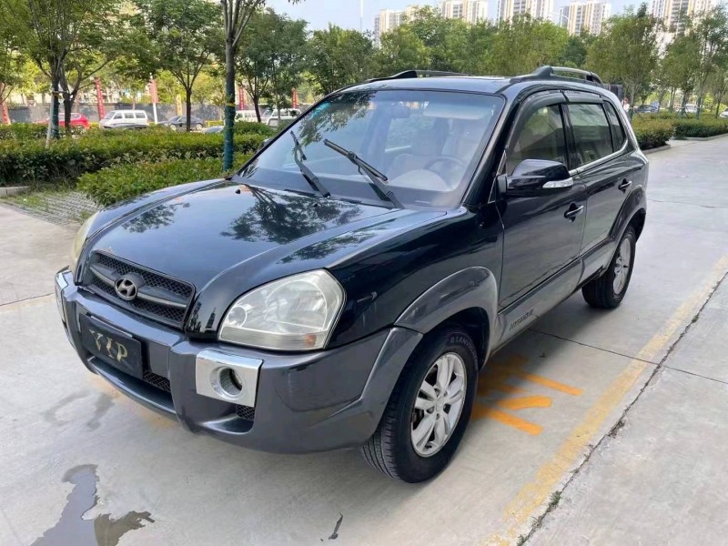 济宁11年现代途胜2