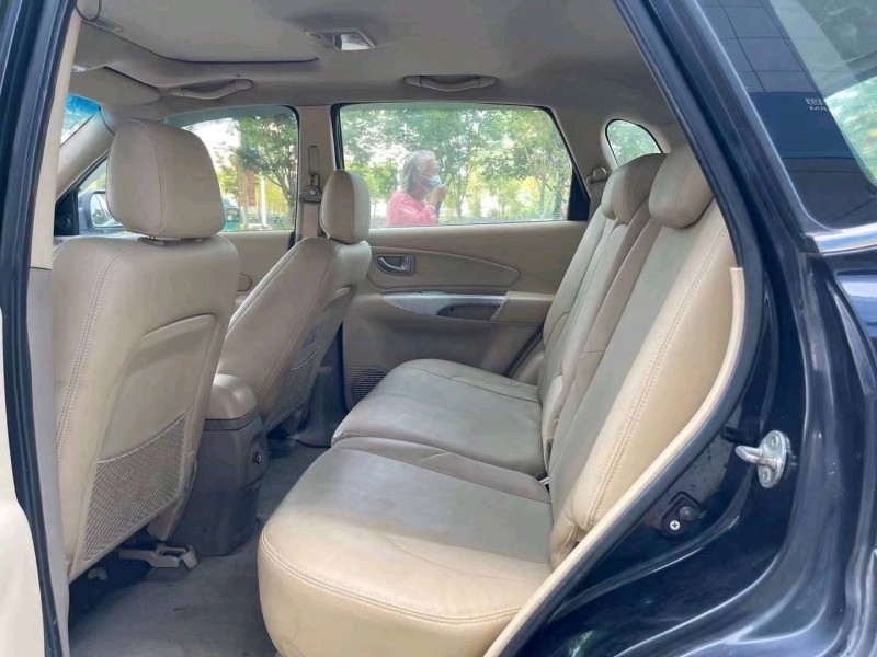 济宁11年现代途胜4