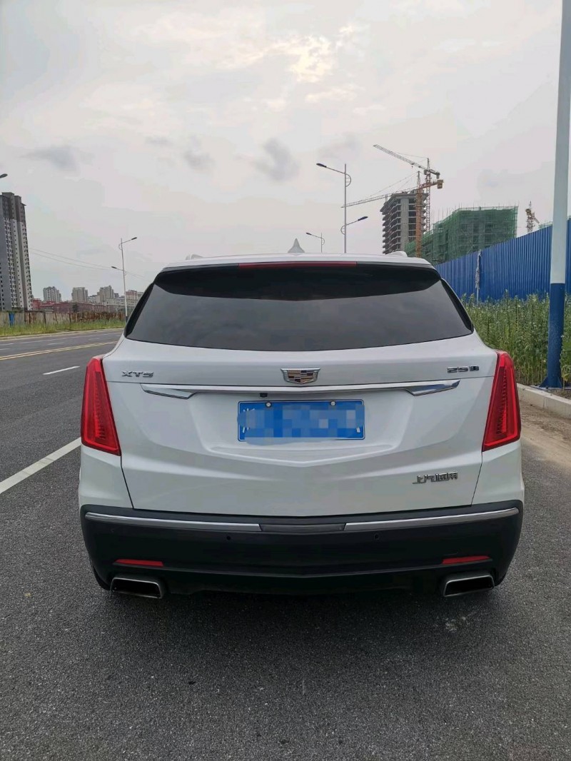 嘉兴18年凯迪拉克XT54