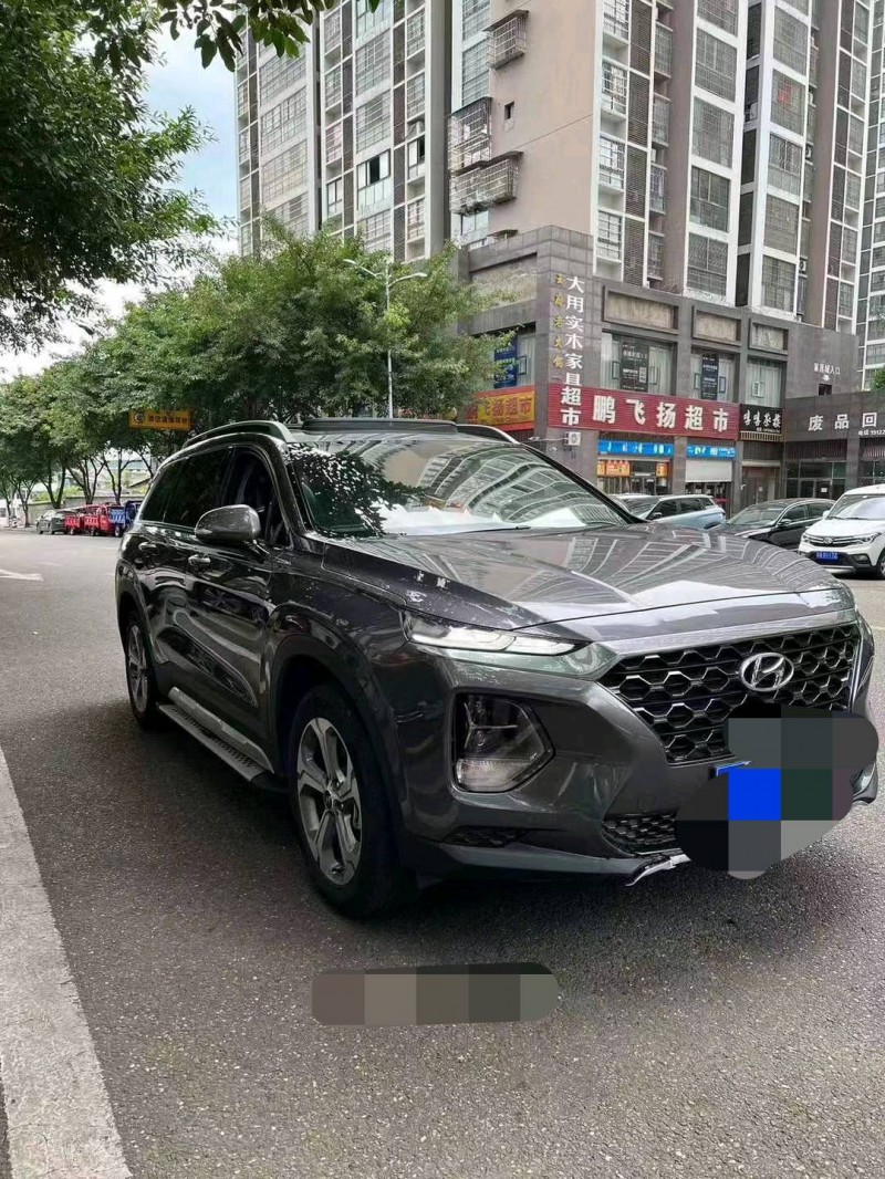 重庆21年现代新胜达3