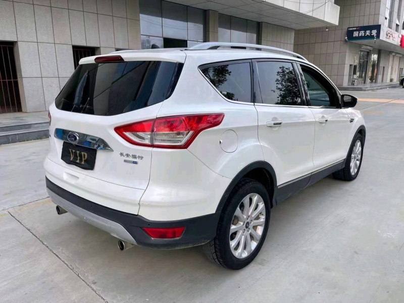 济宁13年福特翼虎8