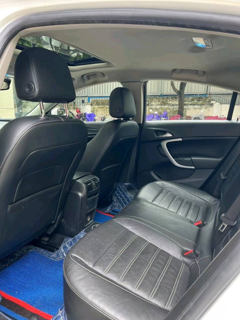 广州16年别克君威9