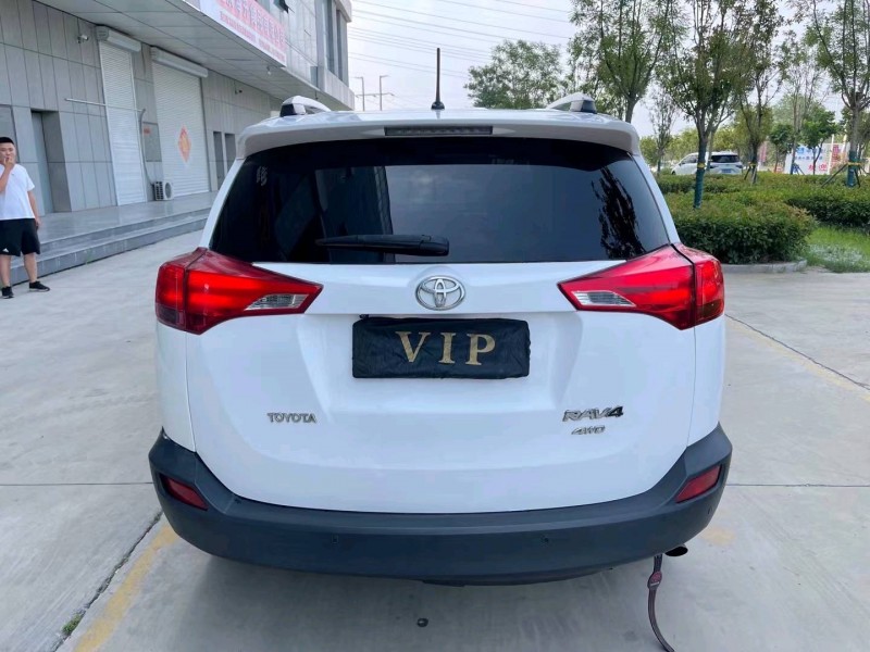 济宁14年丰田RAV48