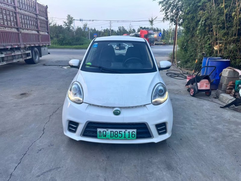 徐州17年众泰E20知豆1