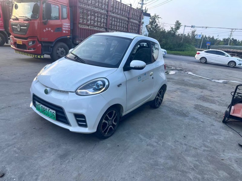 徐州17年众泰E20知豆3