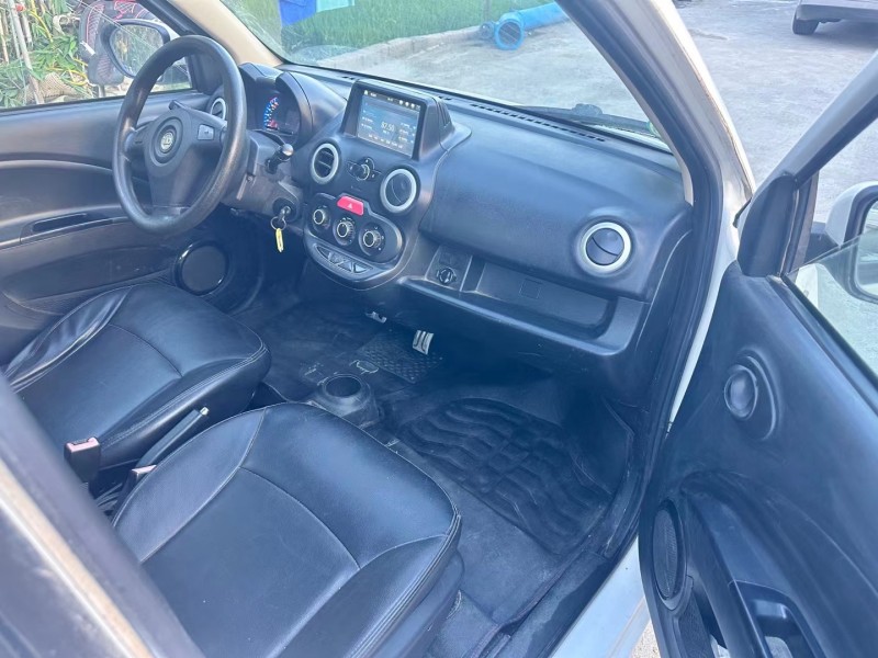 徐州17年众泰E20知豆8