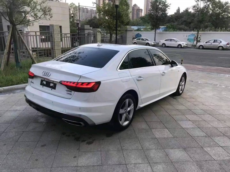 德陽21年奧迪A4L4