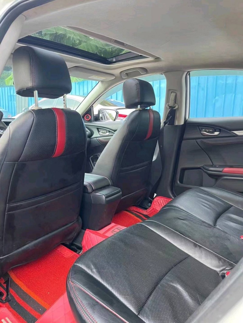 佛山16年本田思域5