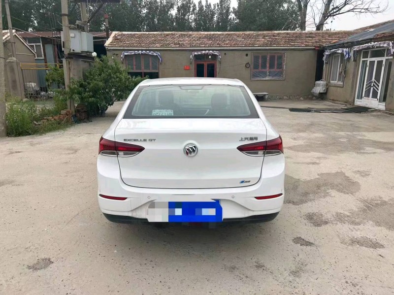 天津23年别克英朗2