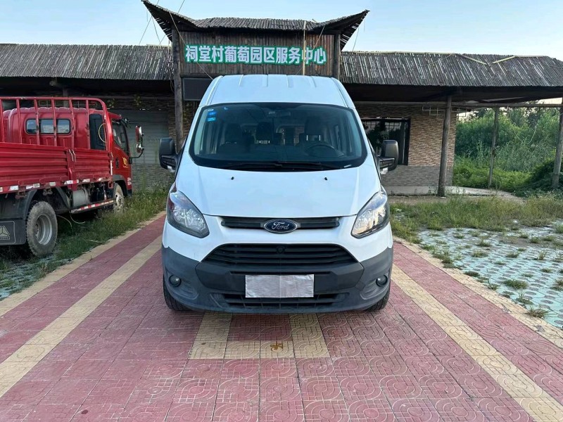 徐州19年福特全顺1