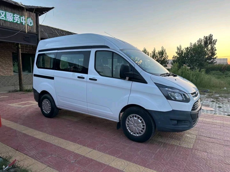 徐州19年福特全顺2